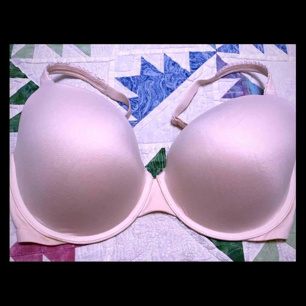 Victoria’s Secret bra size 38DD new without tags